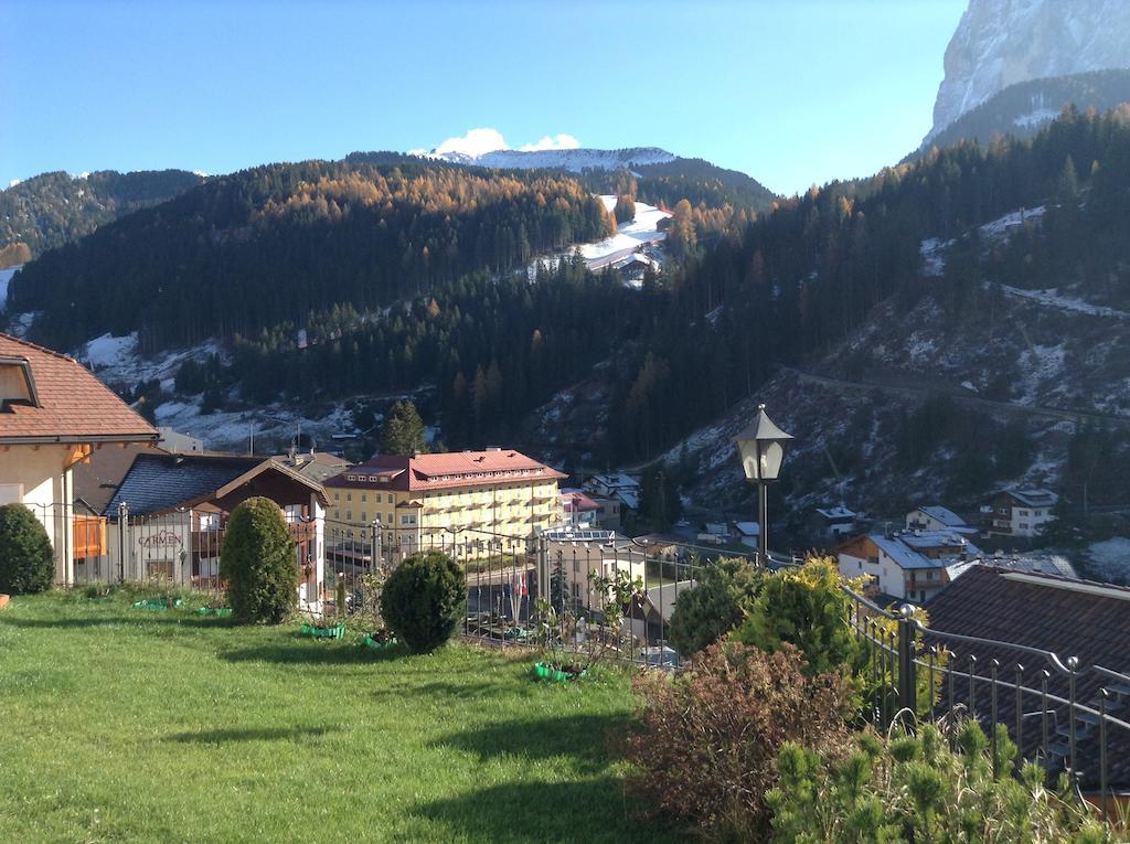 Apartments Mezdi Santa Cristina Val Gardena Екстериор снимка