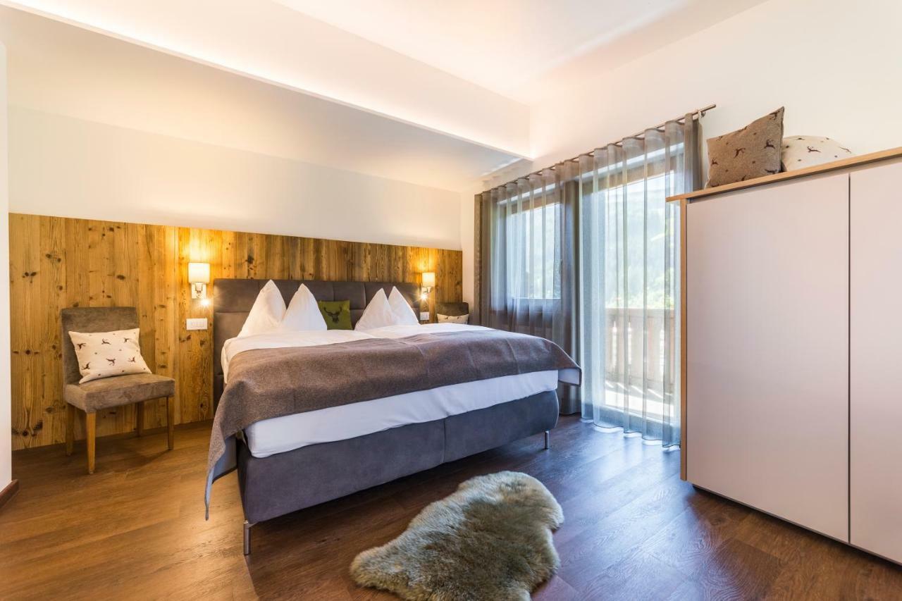 Apartments Mezdi Santa Cristina Val Gardena Екстериор снимка